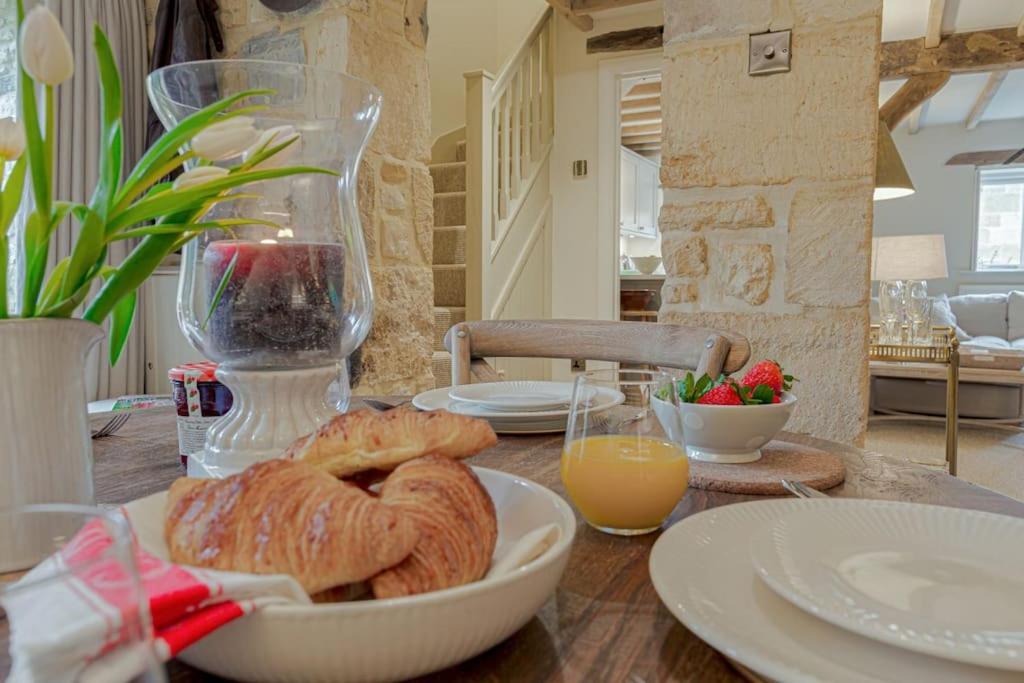 East Barn Cottage - Refurbished Barn Conversion! Weston Subedge 외부 사진