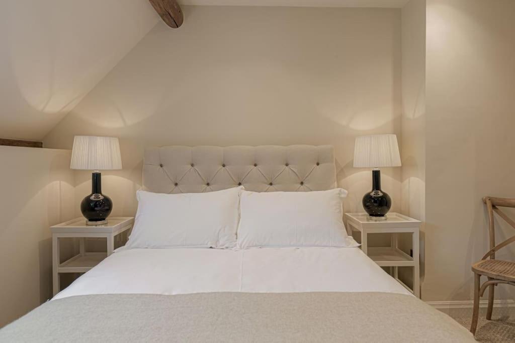 East Barn Cottage - Refurbished Barn Conversion! Weston Subedge 외부 사진
